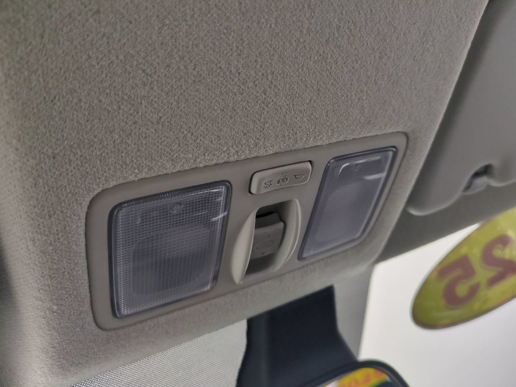 2025 Hyundai Venue SEL - Photo 30