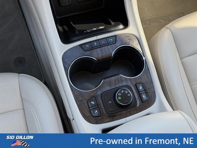Certified Used 2021 WHITE FROST TRICOAT GMC Denali image 12