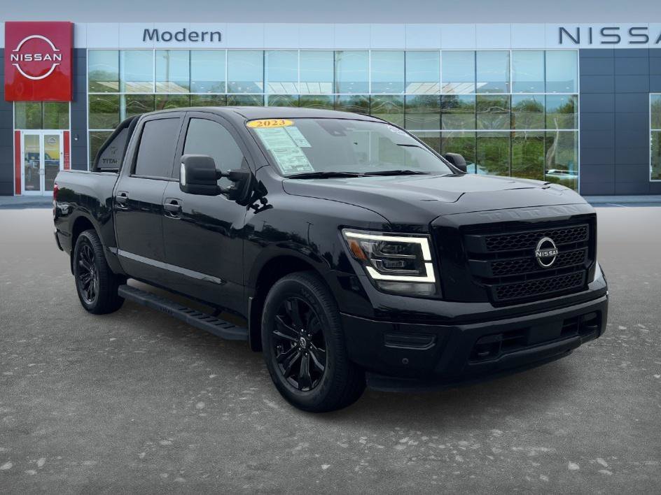 Used 2023 Super Black Nissan SV image 3