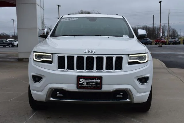 Used 2016 White Jeep Overland image 3
