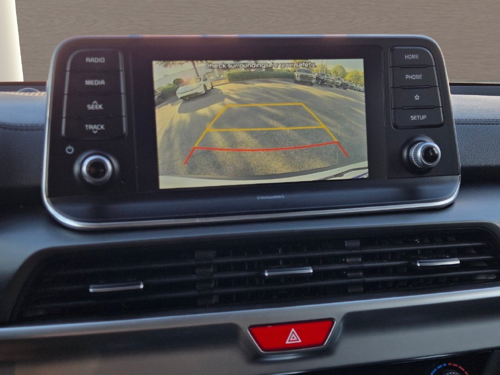 Used 2020 White Kia S image 30