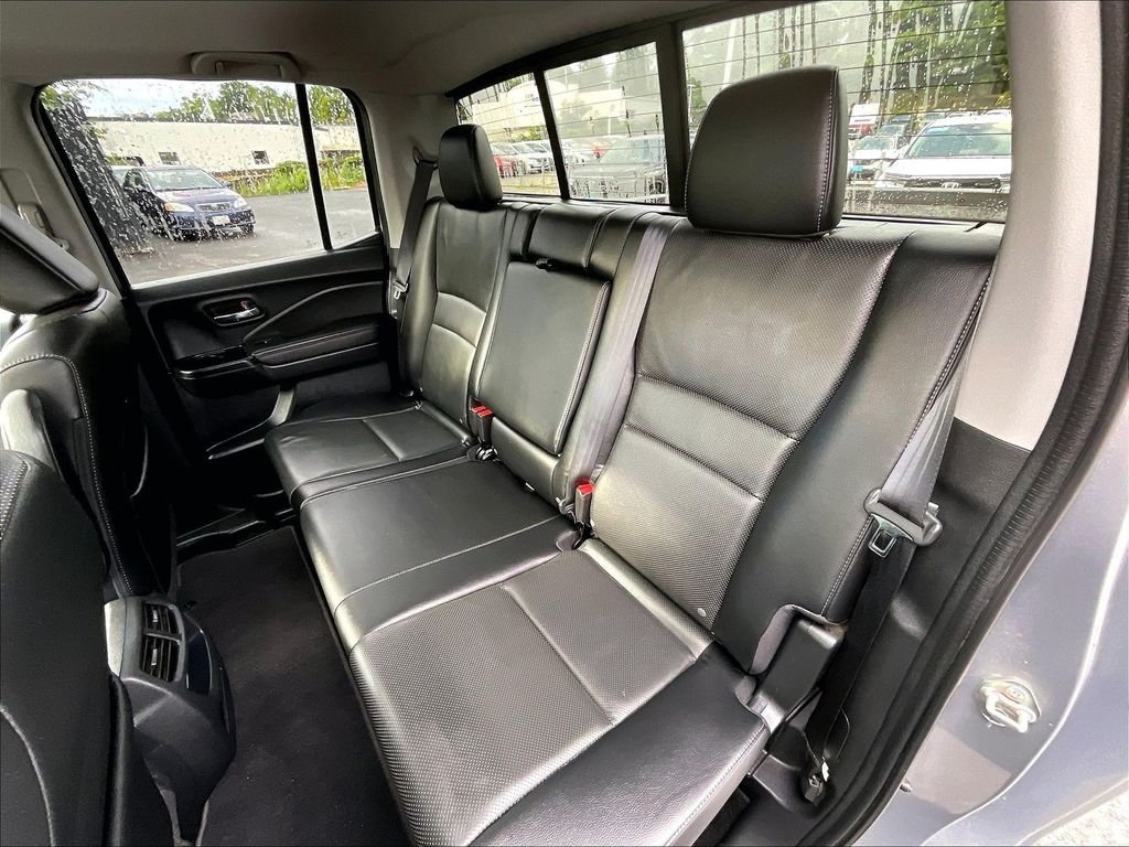 Used 2019 Gray Honda RTL image 15