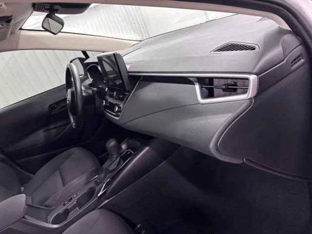 Used 2025 CLASSIC SILVER METALLIC Toyota  image 16