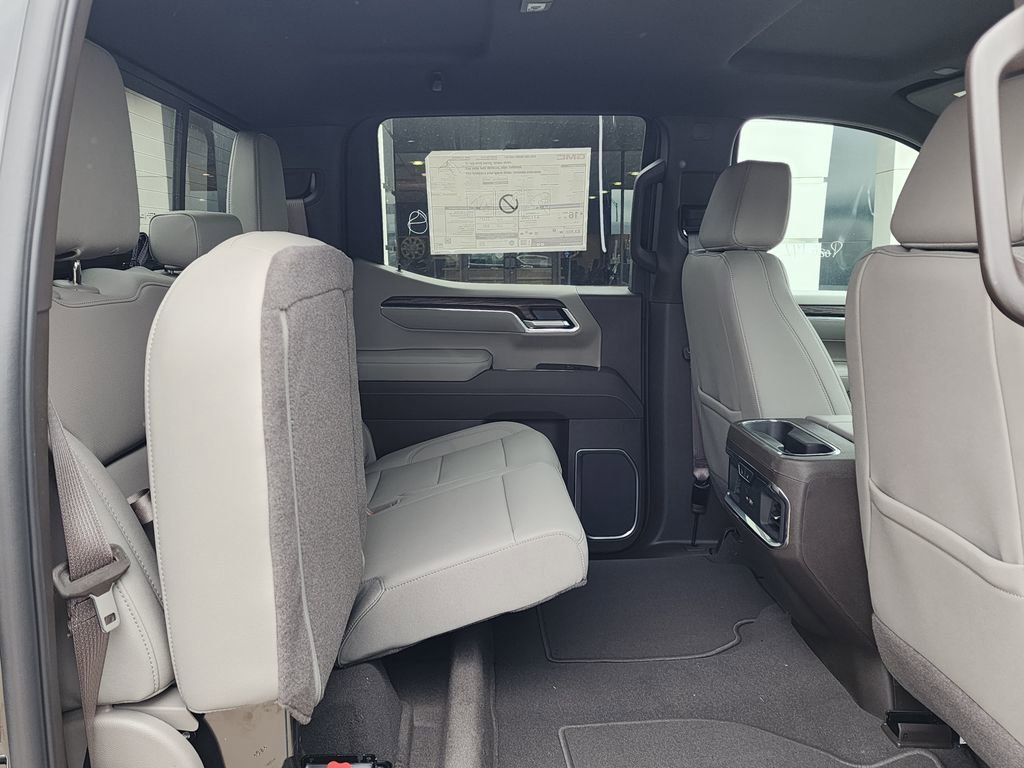 2026 GMC Sierra 1500 SLT - Photo 44