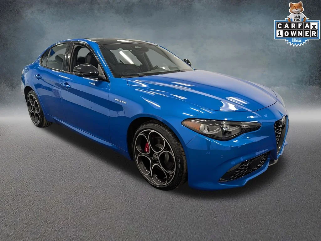 Used 2026 Blue Alfa Romeo  image 3