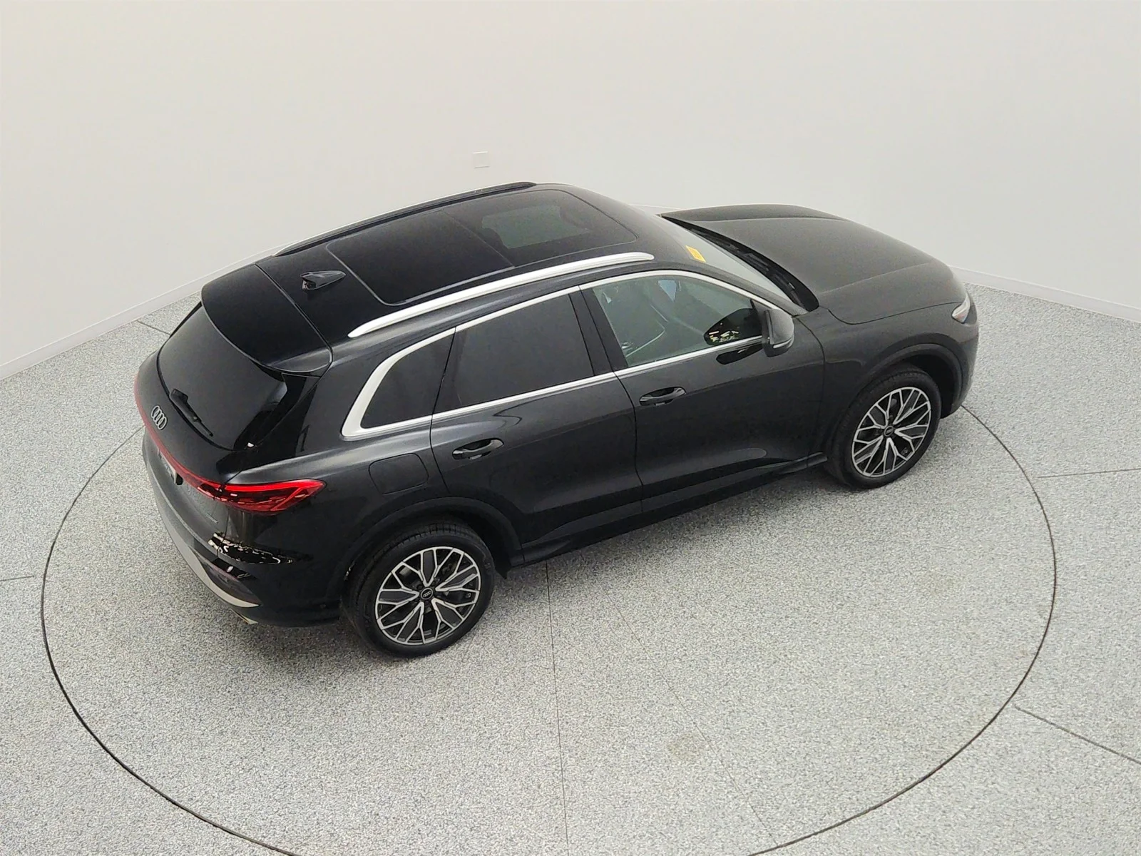 Used 2025 Mythos Black Metallic Audi Premium Plus 2.0 TFSI quattro image 26
