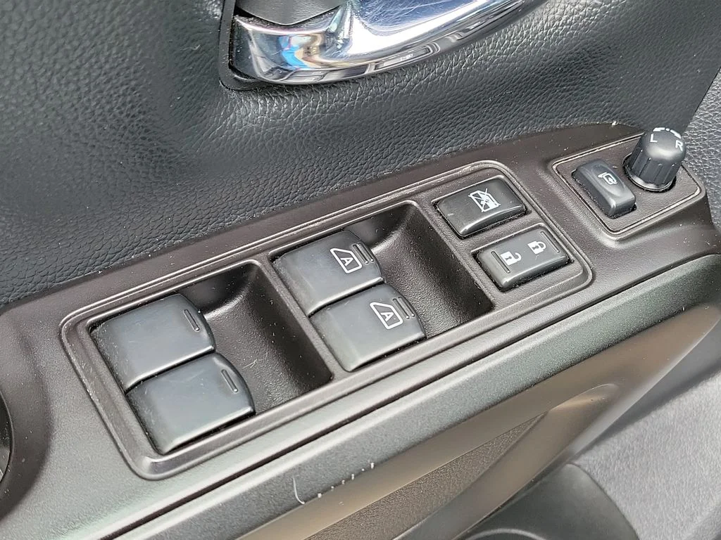 2021 Nissan Titan PRO-4X - Photo 19