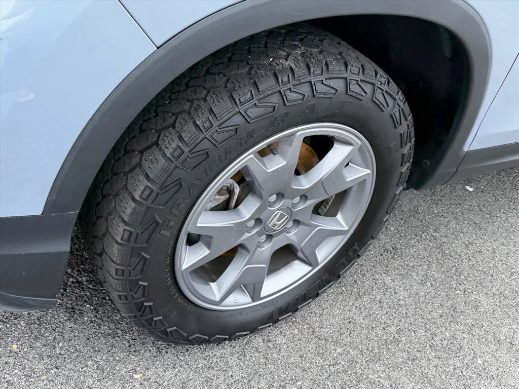 Used 2025  Honda TrailSport image 33