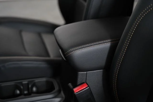 2025 Jeep Wrangler 4-Door Sahara - Photo 24