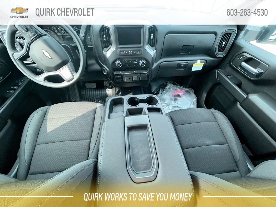 New 2026 Summit White Chevrolet Work Truck image 12