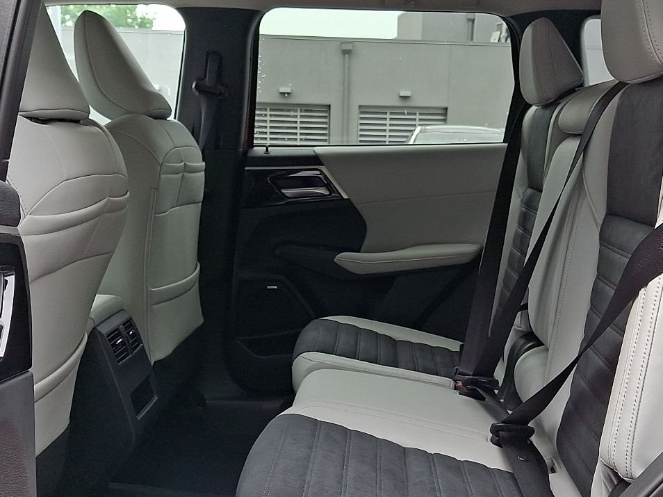 2026 Mitsubishi Outlander SE - Photo 7