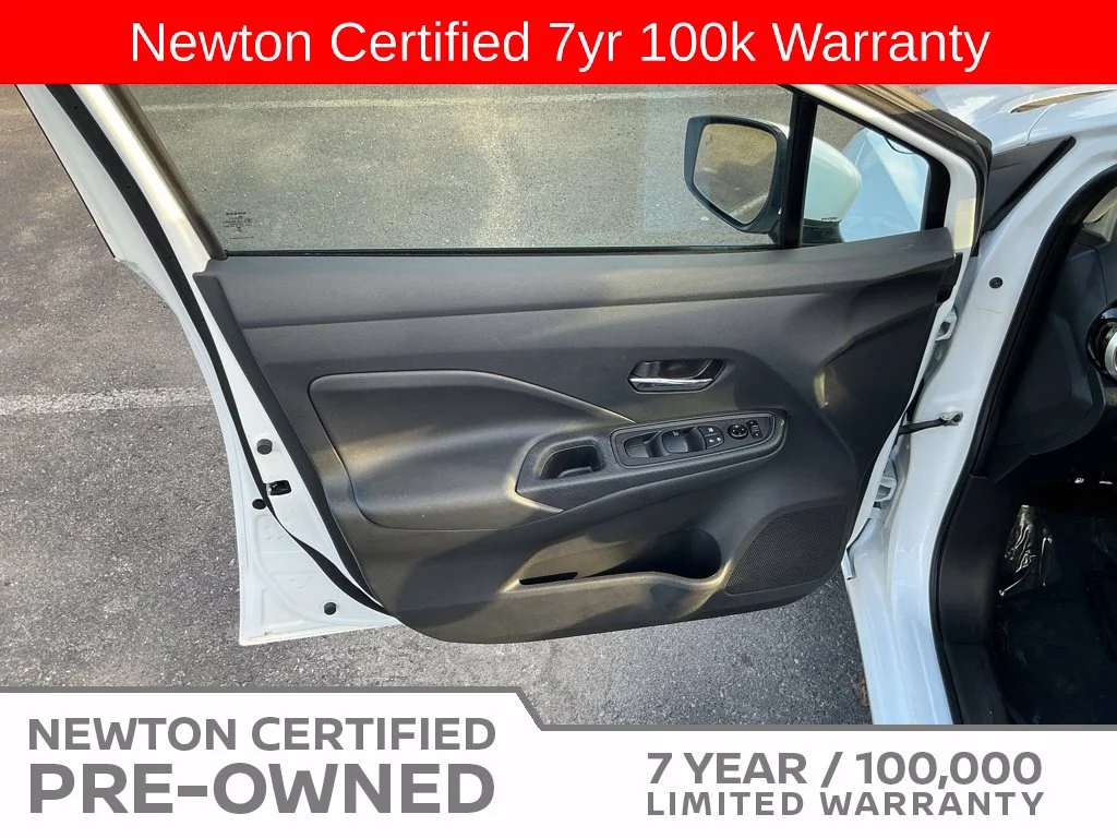 Used 2023 White Nissan 1.6 SV image 31
