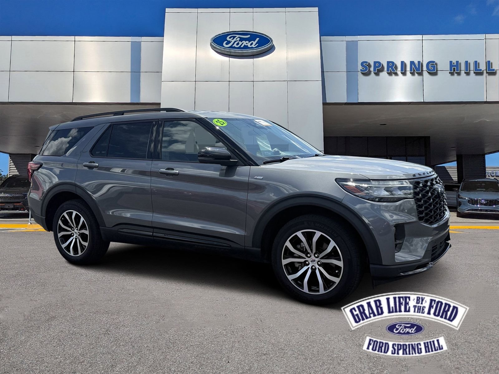 2025 Ford Explorer ST-LINE 4WD (PL535)'s photo