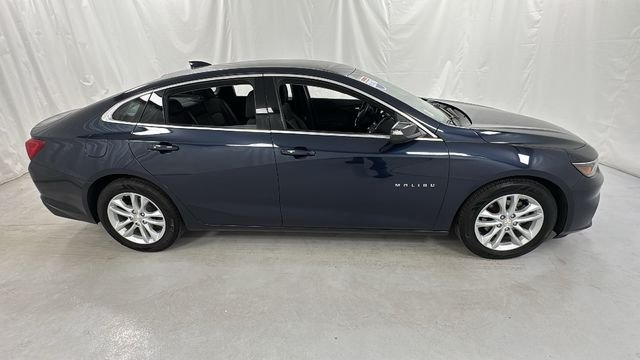Used 2016 Chevrolet Malibu 1LT with VIN 1G1ZE5ST6GF350875 for sale in Janesville, WI