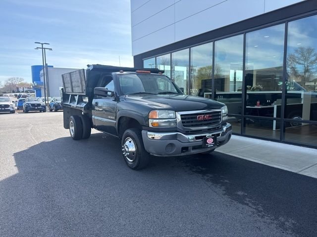 2004 GMC Sierra 3500 Chassis Cab