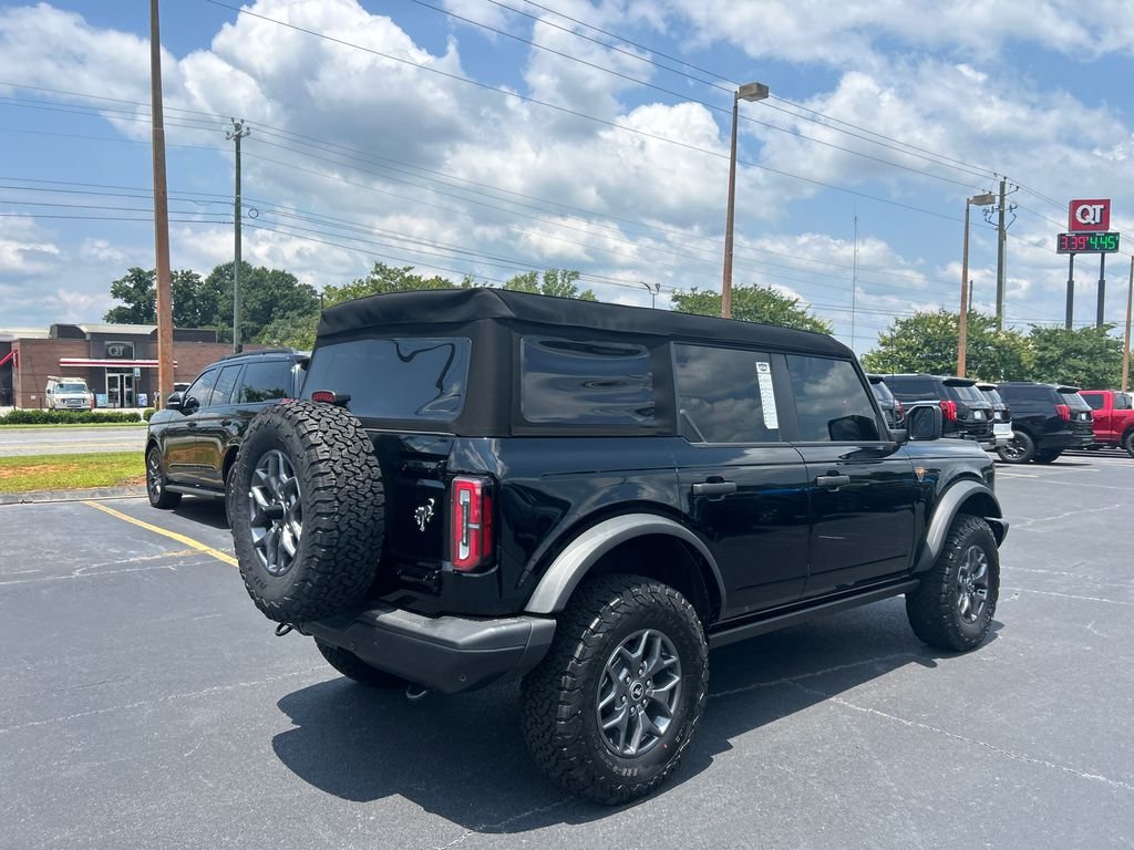 New 2025 Black Ford Badlands image 7