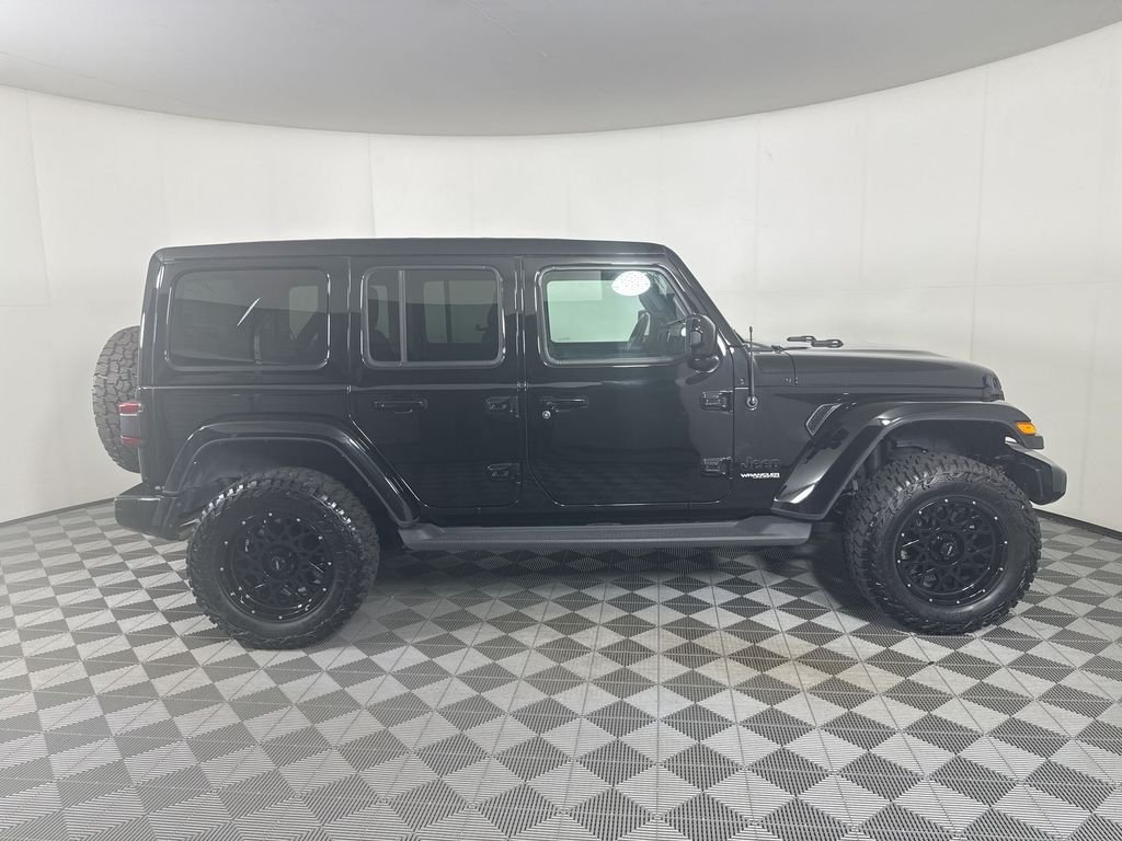 Used 2021 Black Jeep Unlimited Sahara High Altitude image 9