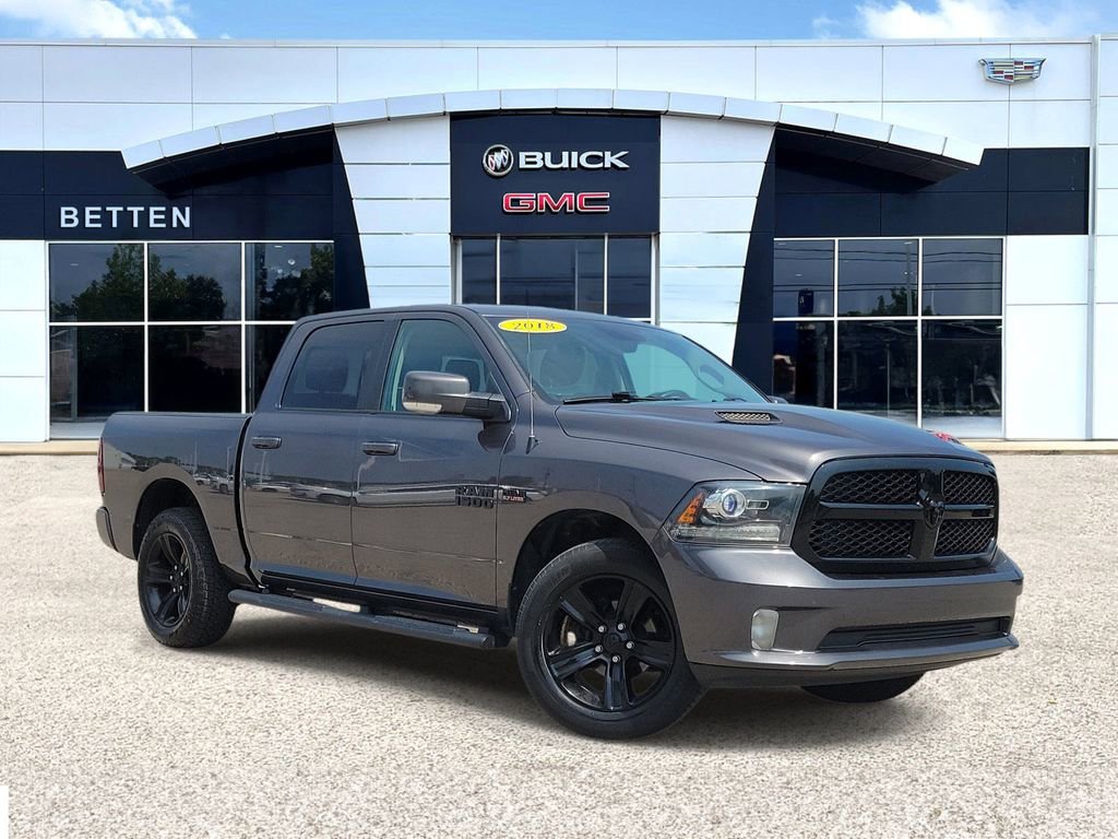 2018 RAM 1500 Night 4x4 Crew Cab 5'7's photo