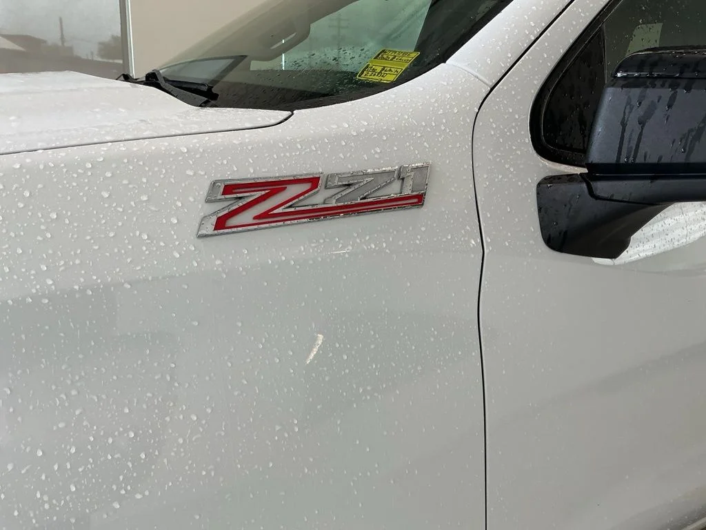 Used 2020 Summit White Chevrolet LT Trail Boss image 4