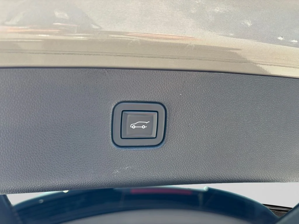 Used 2021 Gray Chevrolet RS image 46