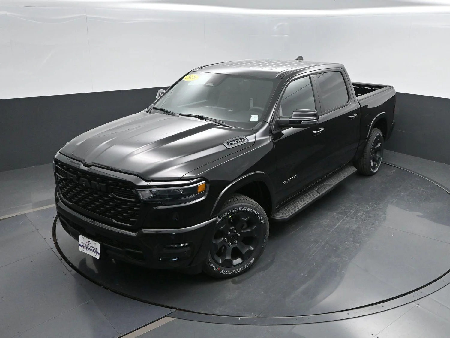 New 2026 Diamond Black Crystal Pearl-Coat Exterior Paint RAM Big Horn image 37