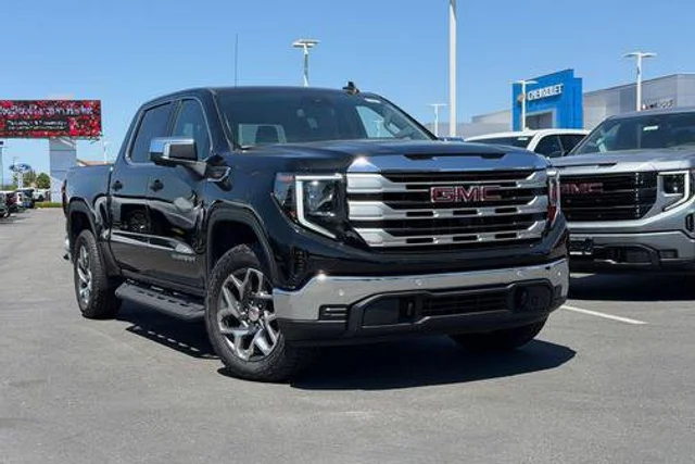2026 GMC Sierra 1500 SLE