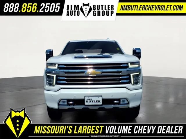 Used 2022 Iridescent Pearl Tricoat Chevrolet High Country image 27