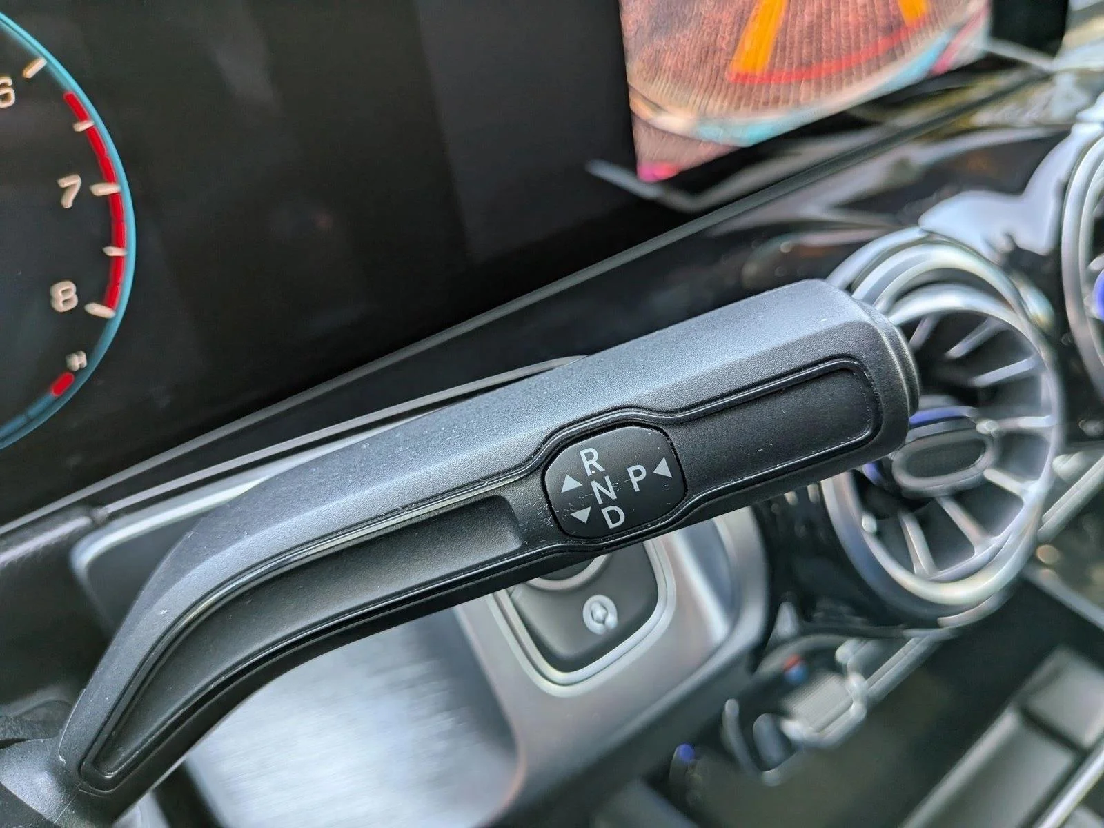 Used 2022 Mountain Grey Metallic Mercedes-Benz GLB 250 image 16