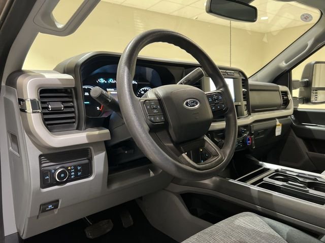 Used 2023 Gray Ford XLT image 9