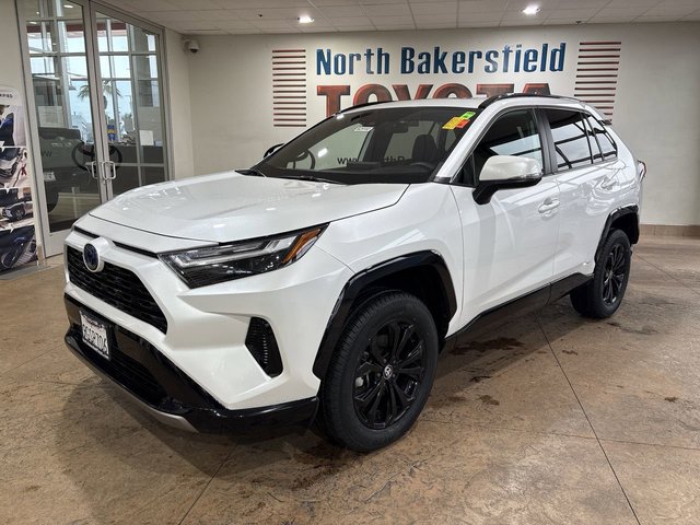 2023 Toyota RAV4 Hybrid SE