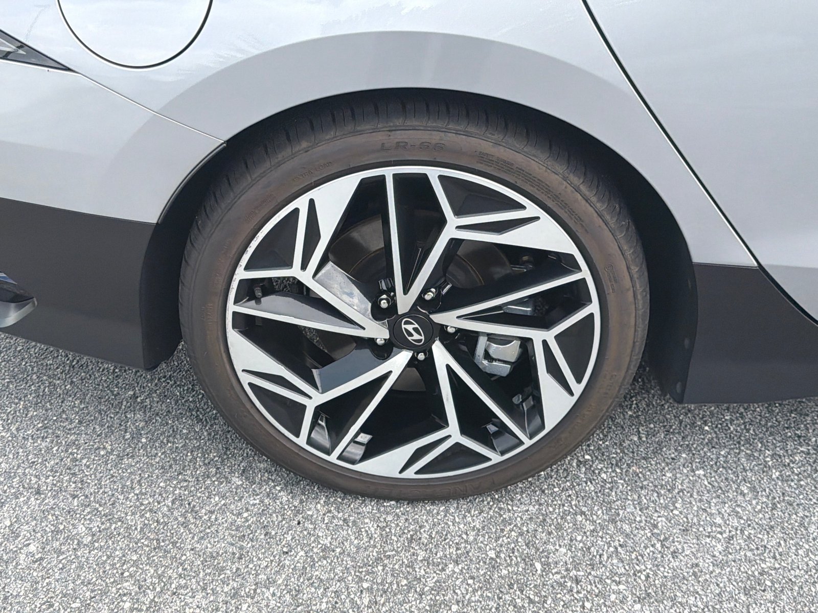 Certified Used 2024 Curated Silver Hyundai SEL image 17