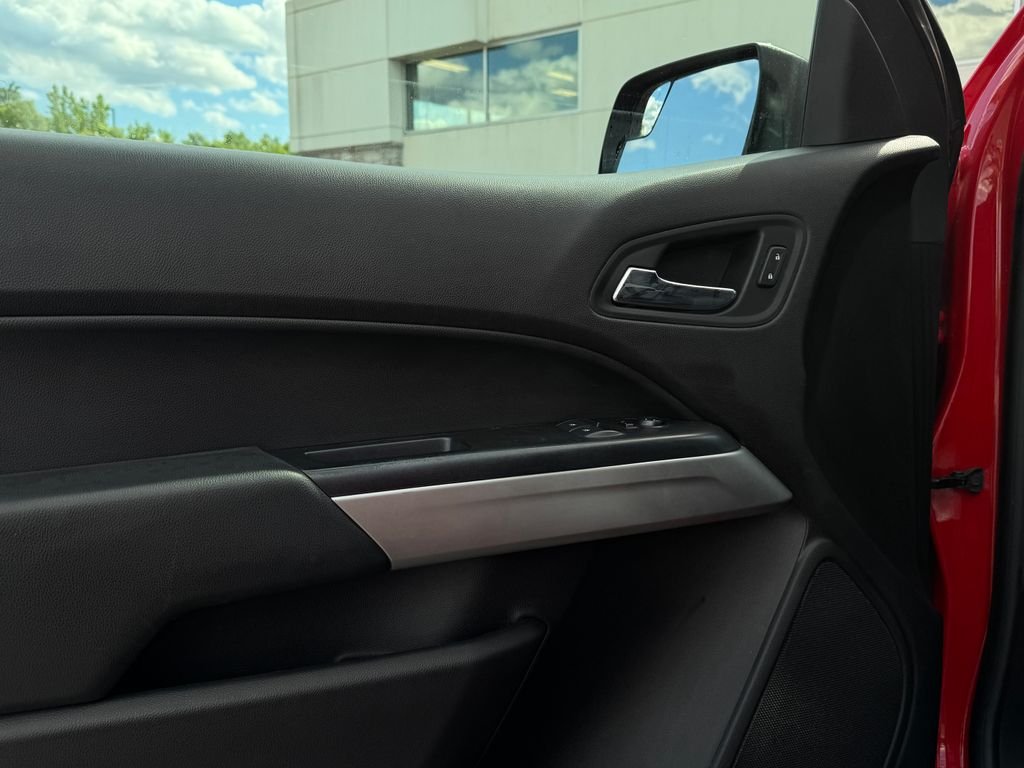 2018 Chevrolet Colorado LT - Photo 19