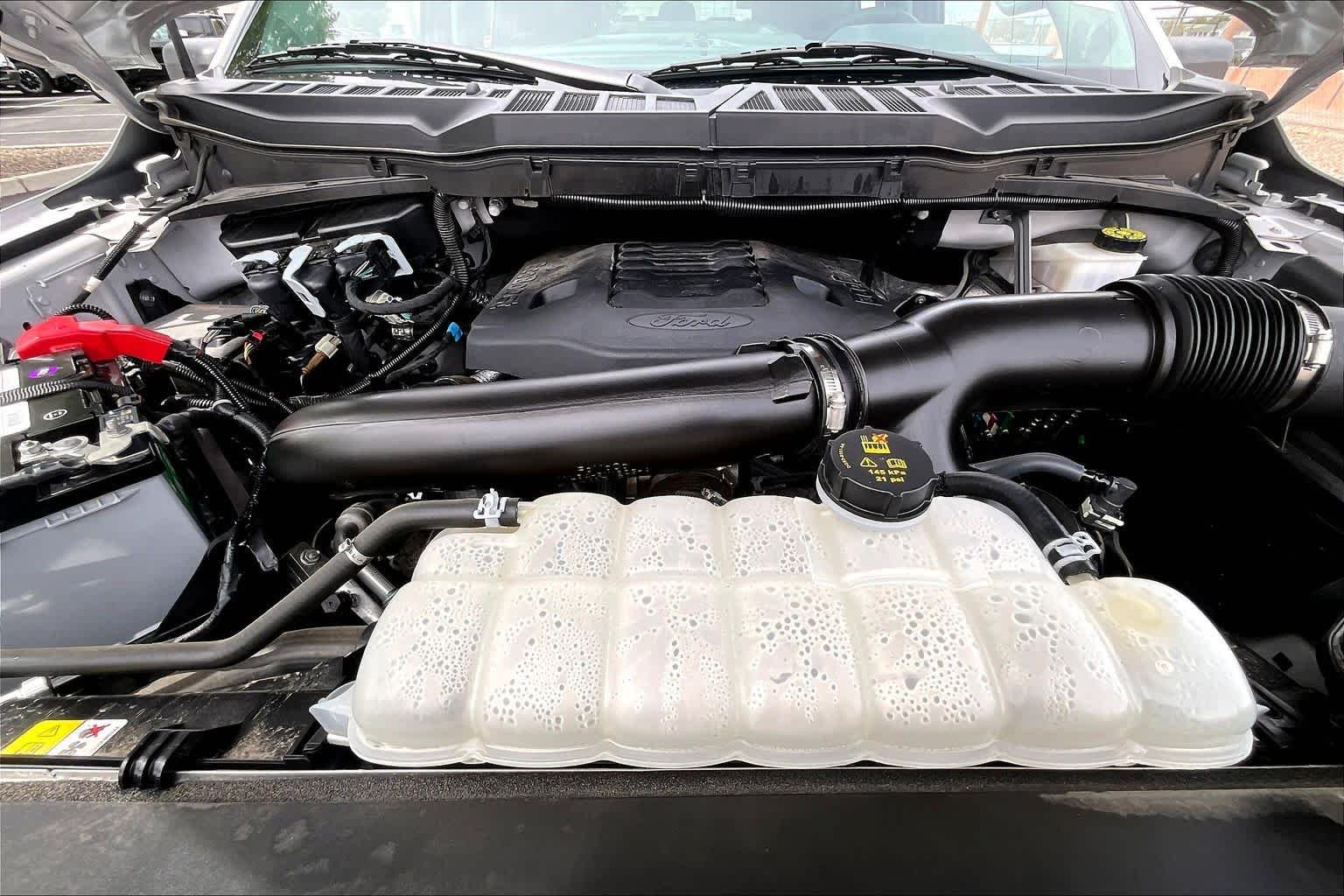 Used 2023 Avalanche Ford XLT image 29