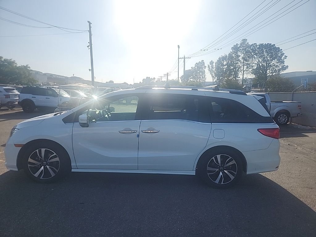 Used 2018 White Honda Elite image 10
