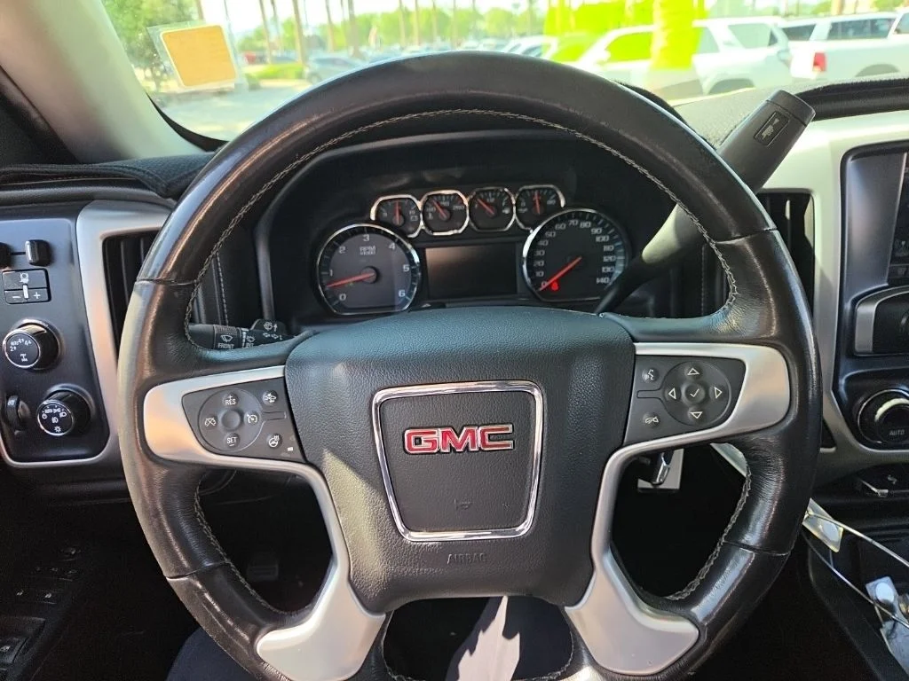 Used 2018 Black GMC SLT image 8