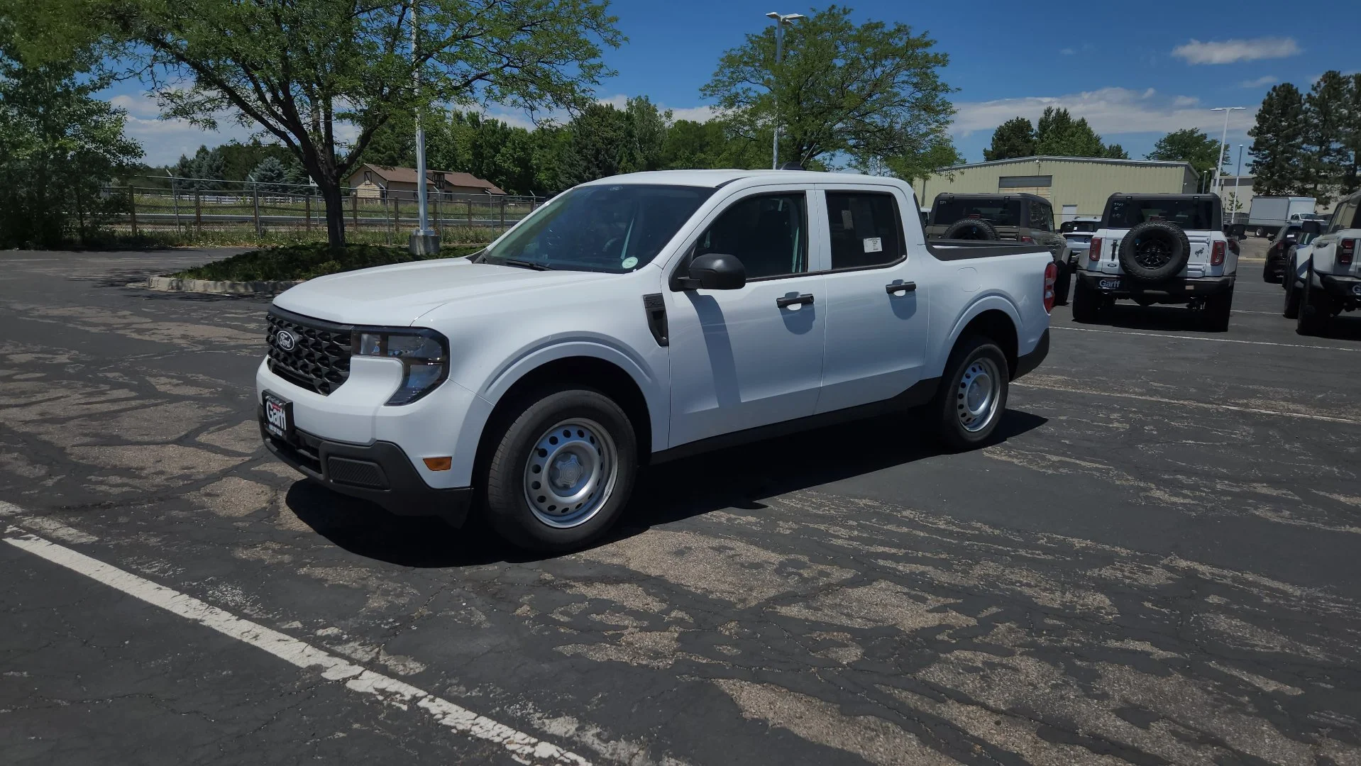 New 2026 Oxford White Ford XL image 3
