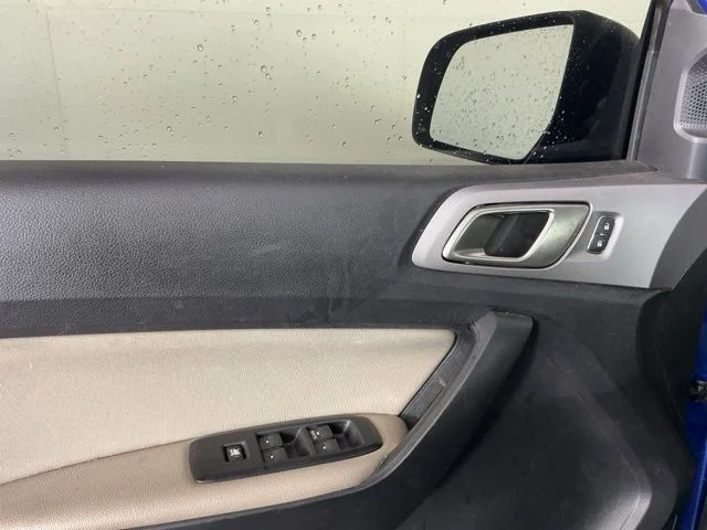 Used 2019 Lightning Blue Metallic Ford XLT image 8