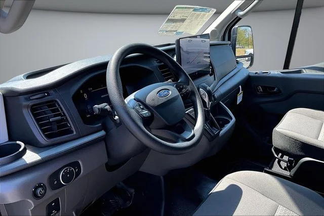 New 2026 Oxford White Ford Cargo Van image 7