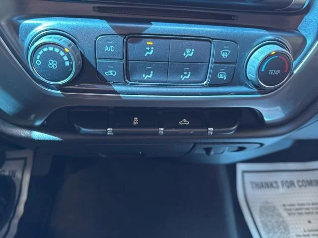 Used 2019 SUMMIT WHITE Chevrolet LT image 29
