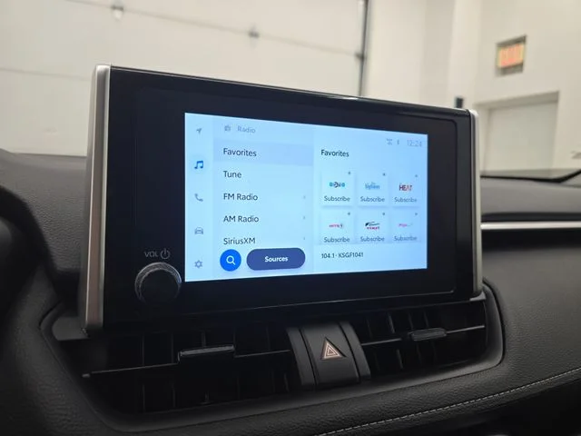 Used 2025 Ice Toyota XLE image 21
