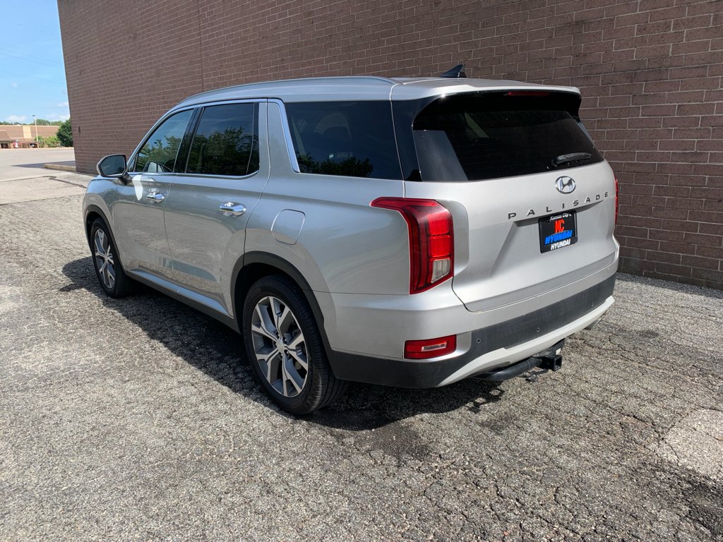 Used 2021 Typhoon Silver Hyundai SEL image 3