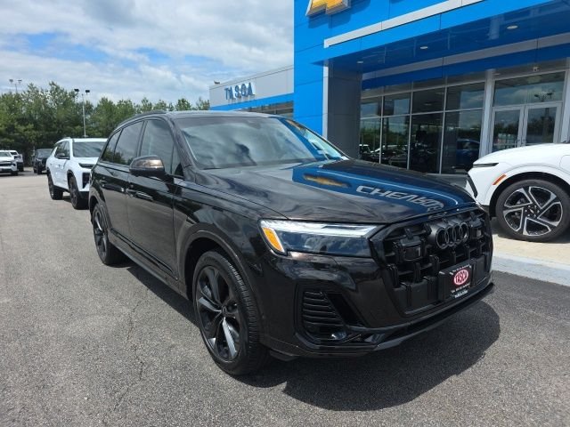 2025 Audi Q7 55 Premium Plus