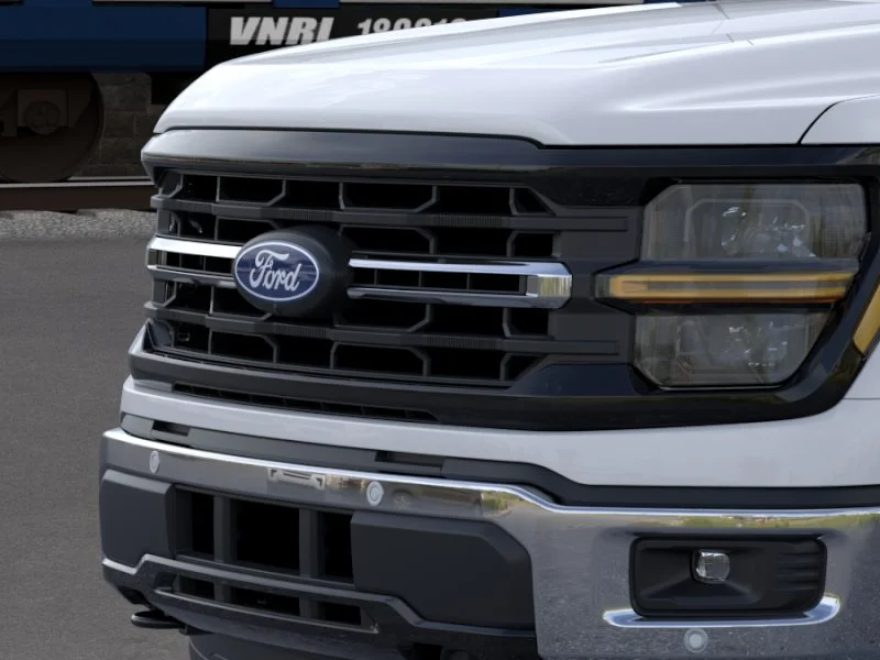 New 2026 Oxford White Ford XLT image 39