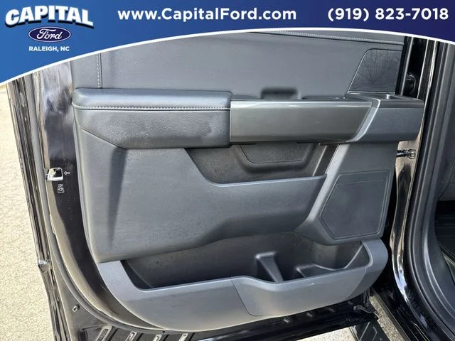 Used 2023 Black Ford XLT image 18