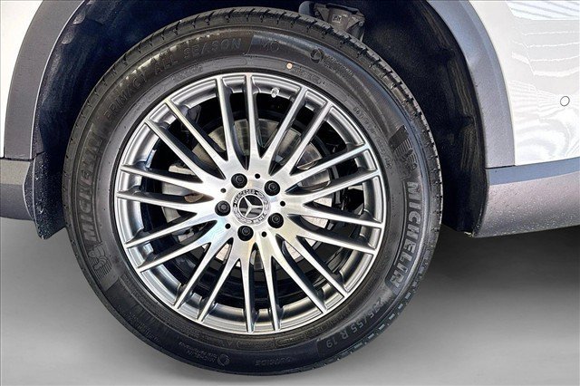 New 2026 Polar White Mercedes-Benz GLC 300 image 59
