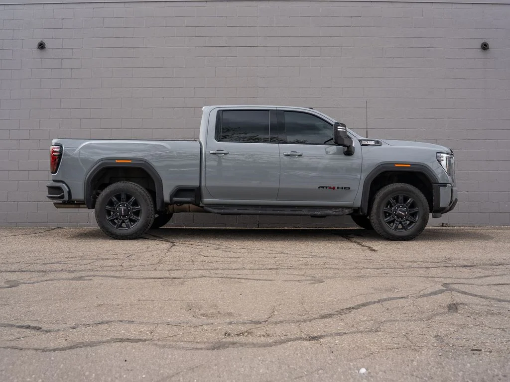 Used 2025 Gray GMC AT4 image 8