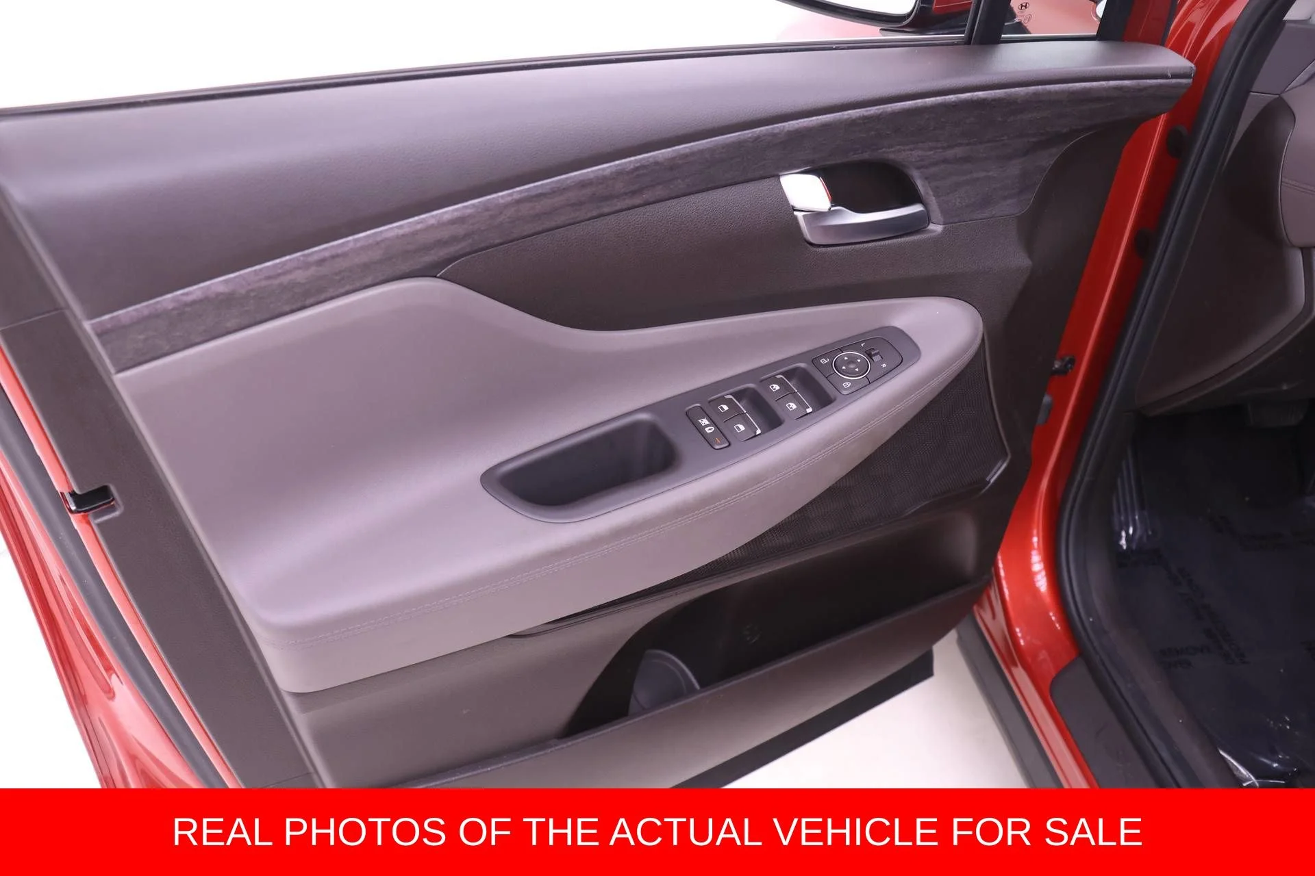 Used 2020 Orange Hyundai SEL image 10