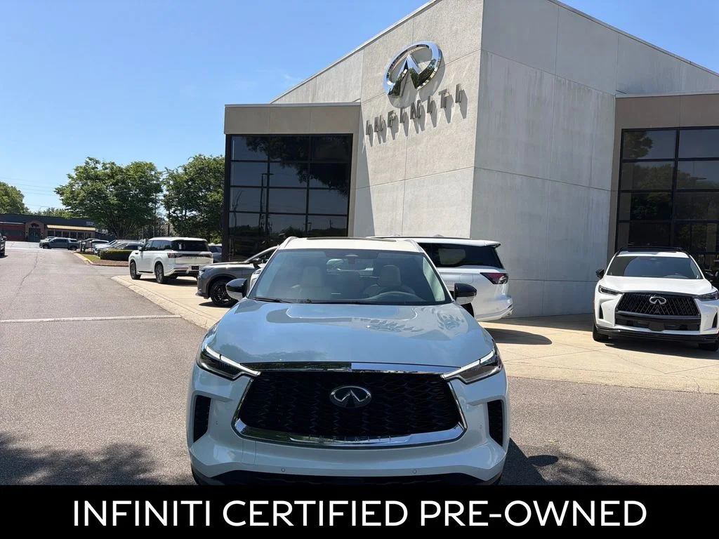 Certified Used 2023 Majestic White INFINITI LUXE image 44