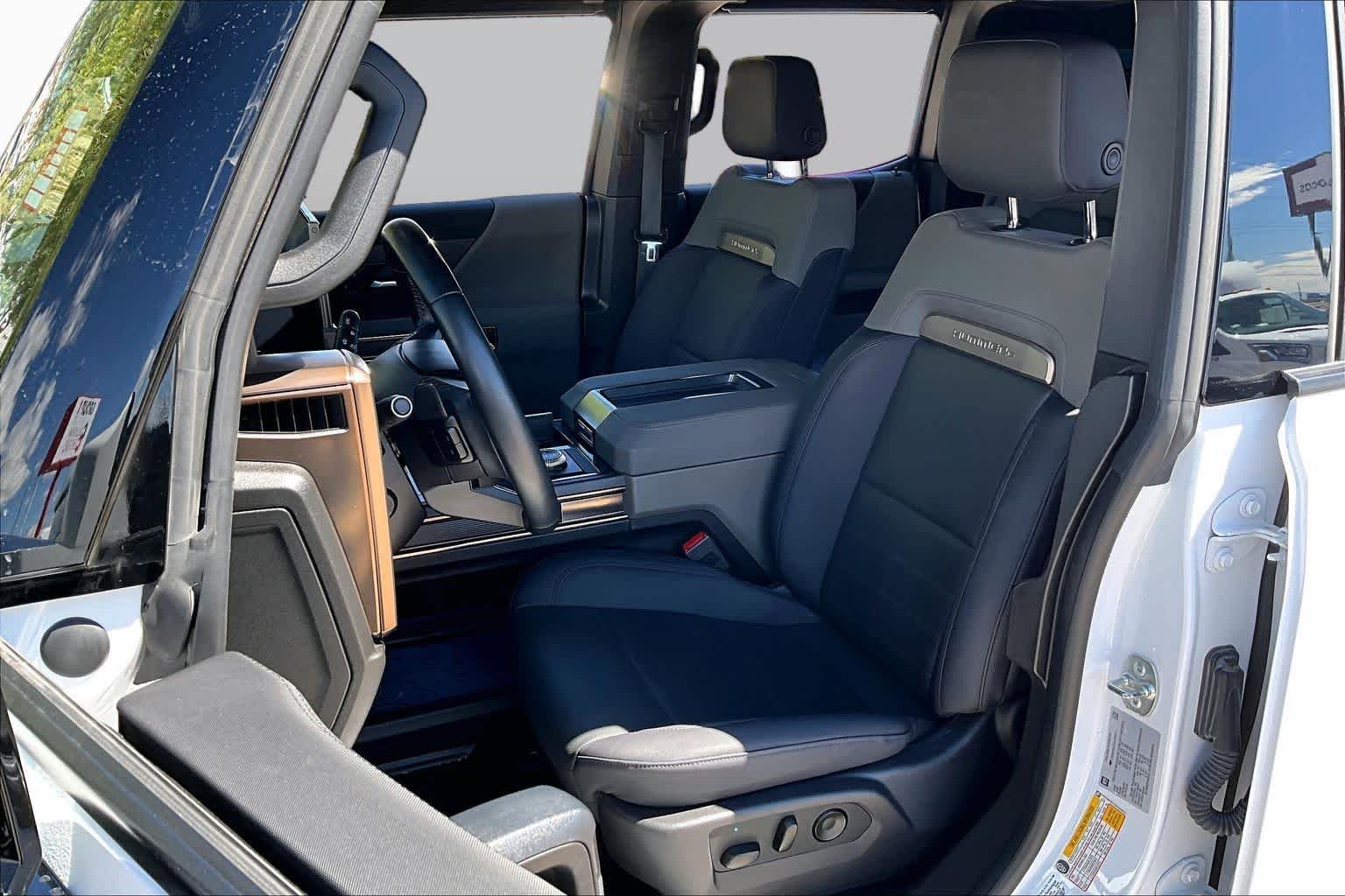 Used 2025 White GMC 3X image 7