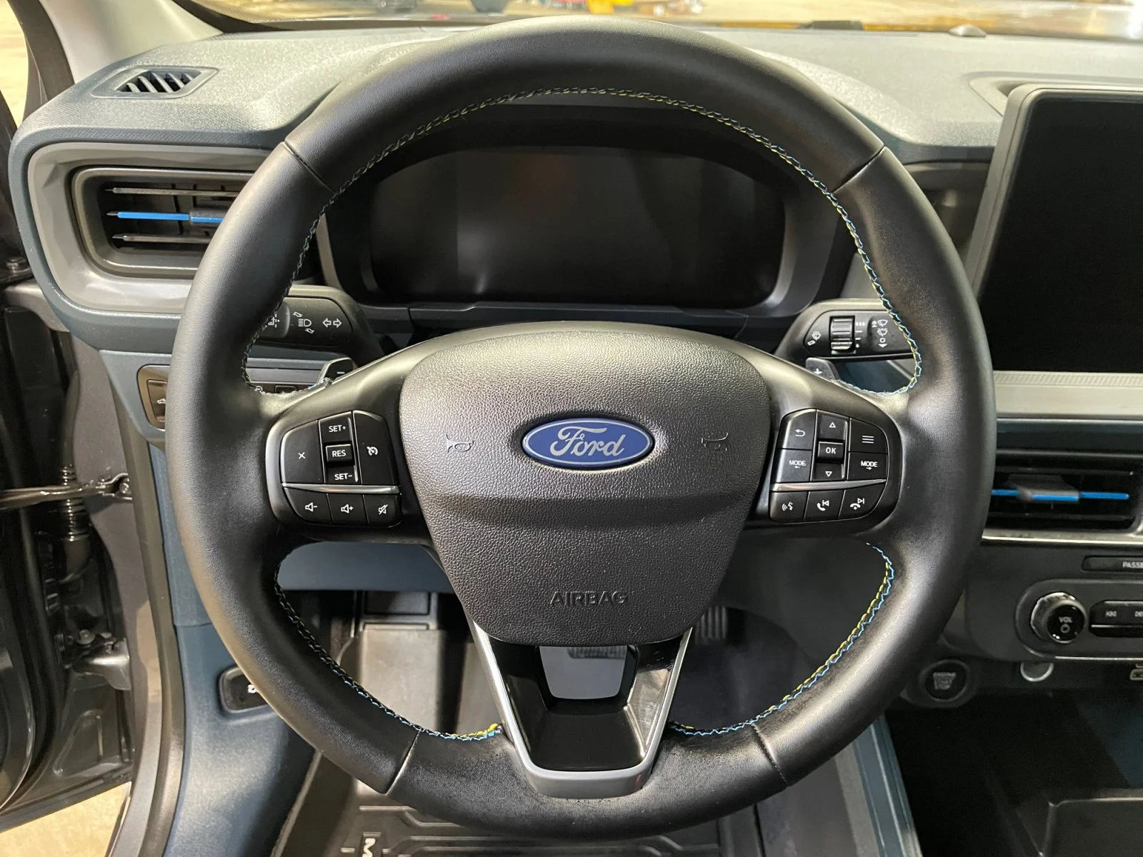 New 2026 Carbonized Grey Metallic Ford Lobo Standard image 16
